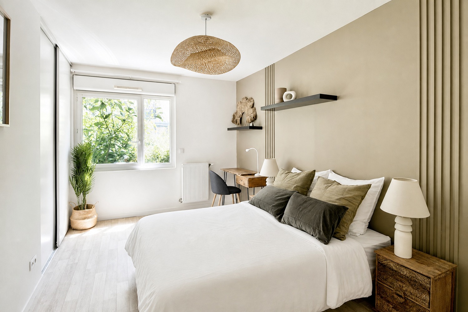 Contemporary-style 15 m² bedroom for rent in coliving at the gates of Bordeaux – B017