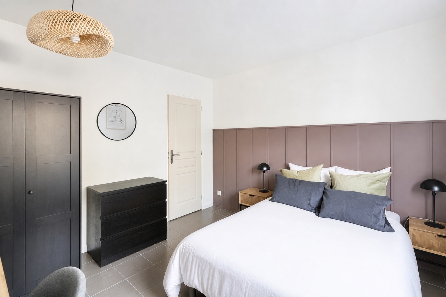 For rent in coliving near Bordeaux! Charming 13 m² room – B018