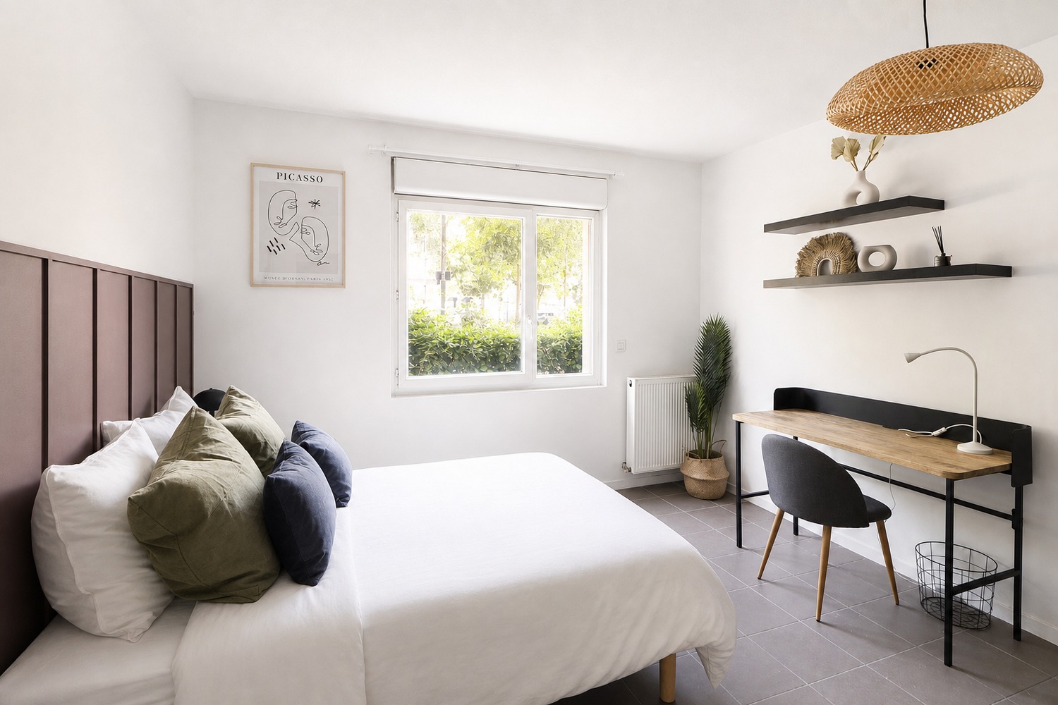 For rent in coliving near Bordeaux! Charming 13 m² room – B018