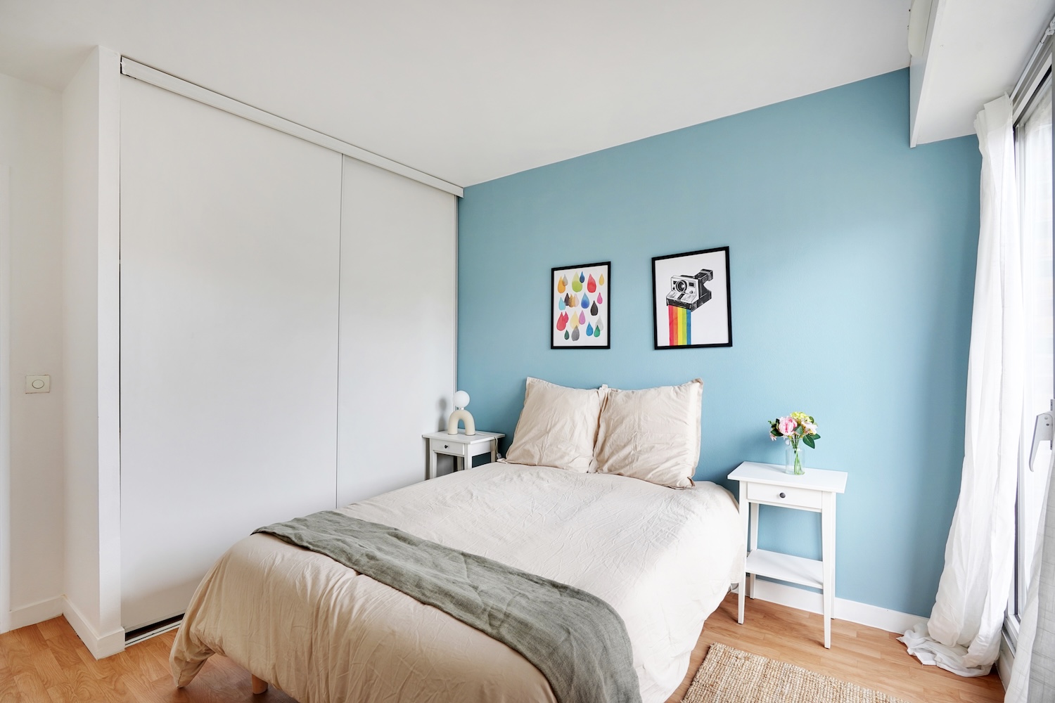 Move into this room with a balcony – ISY05