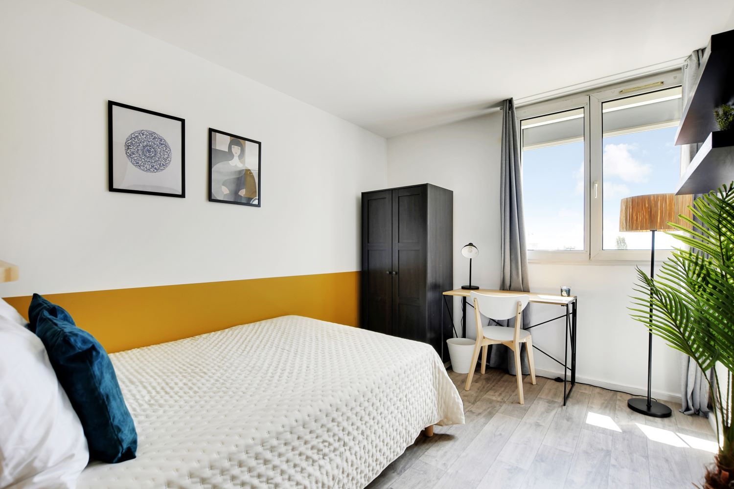 10 m² contemporary room in Kremlin-Bicêtre – KRB23