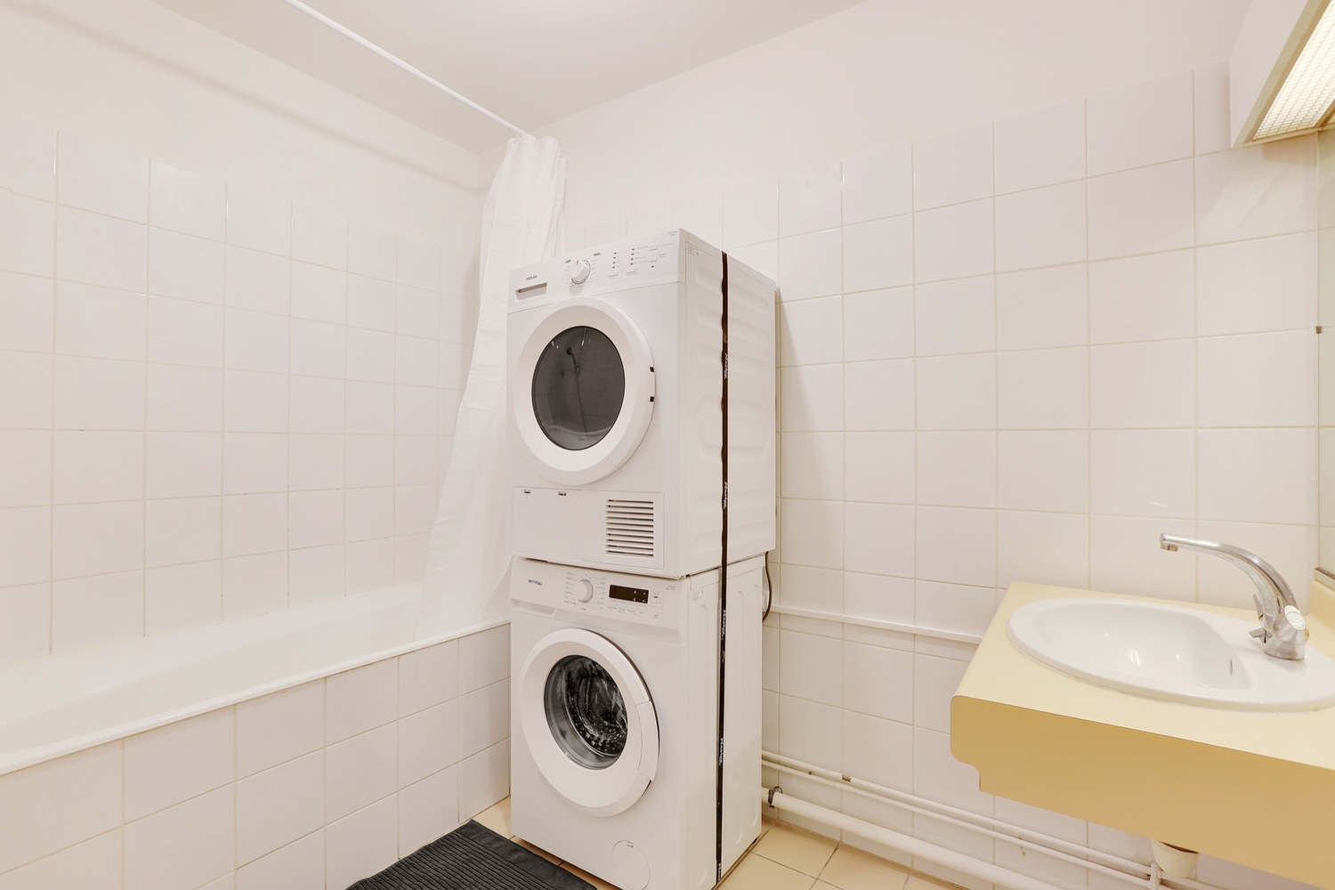 Room of 14 m² in Boulogne-Billancourt – BBC06
