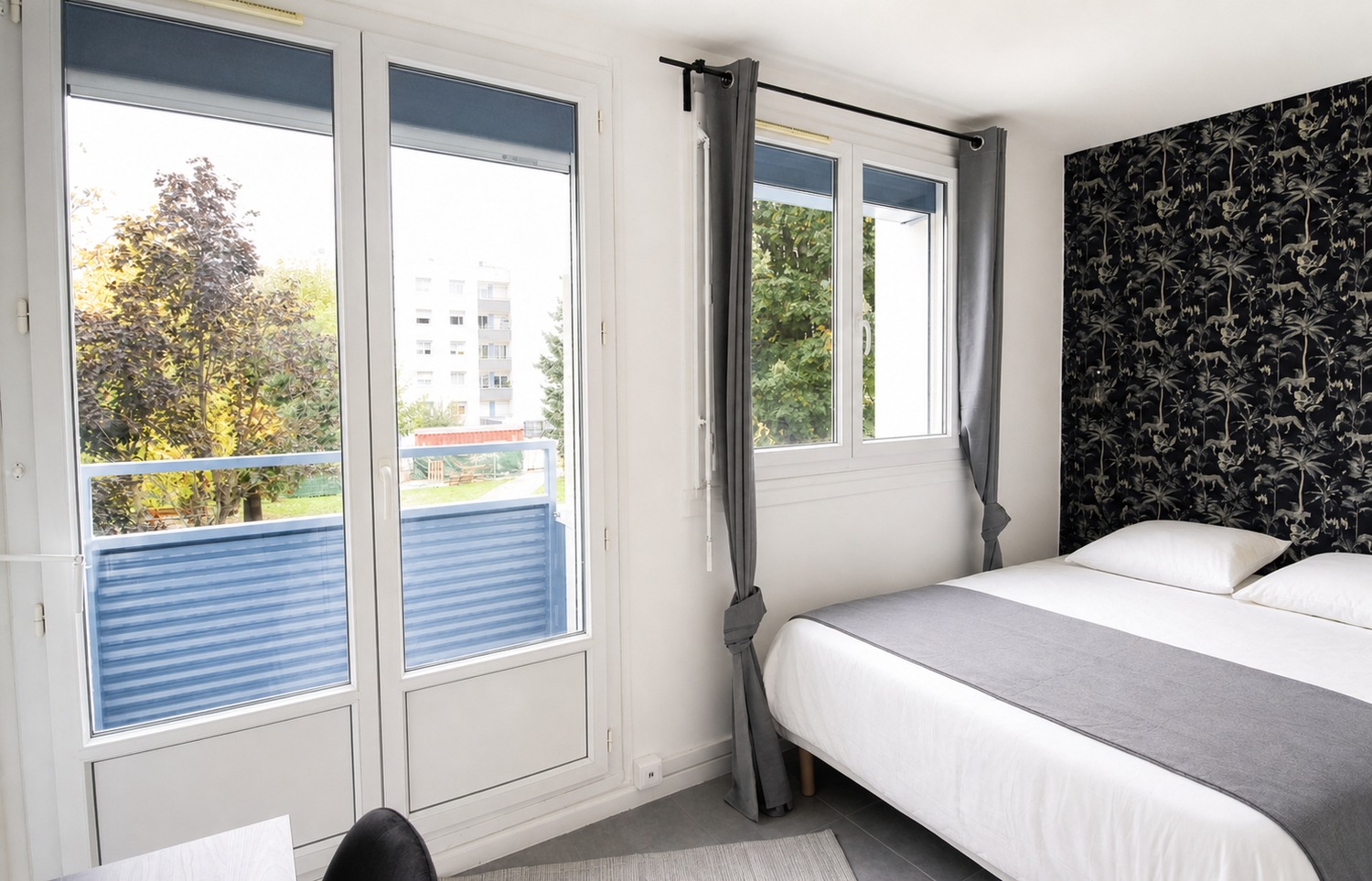 Beautiful and very bright room – 12m² – LY07