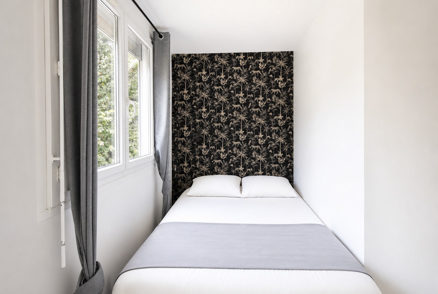 Beautiful and very bright room – 12m² – LY07