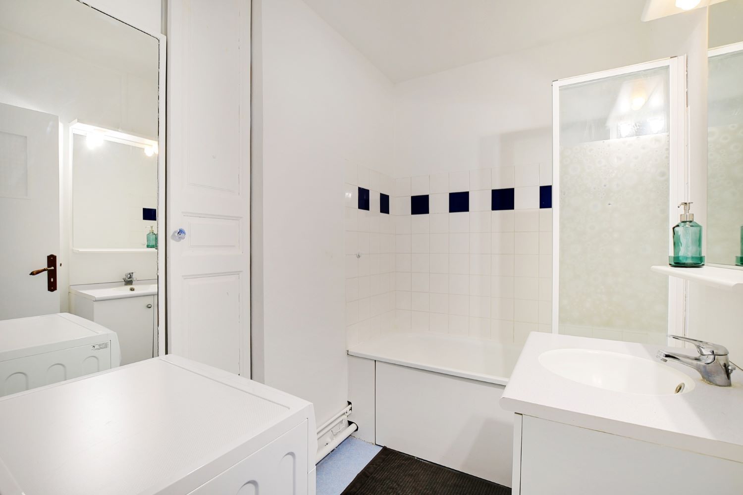 Cozy 11 m² room in co-living at Kremlin-Bicêtre – KRB27