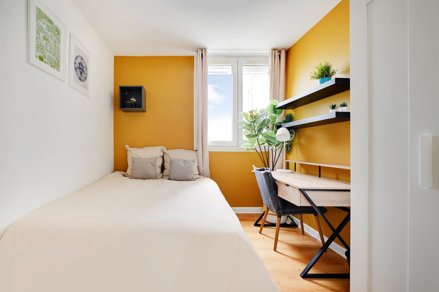 Elegant 10 m² room in Kremlin-Bicêtre – KRB29