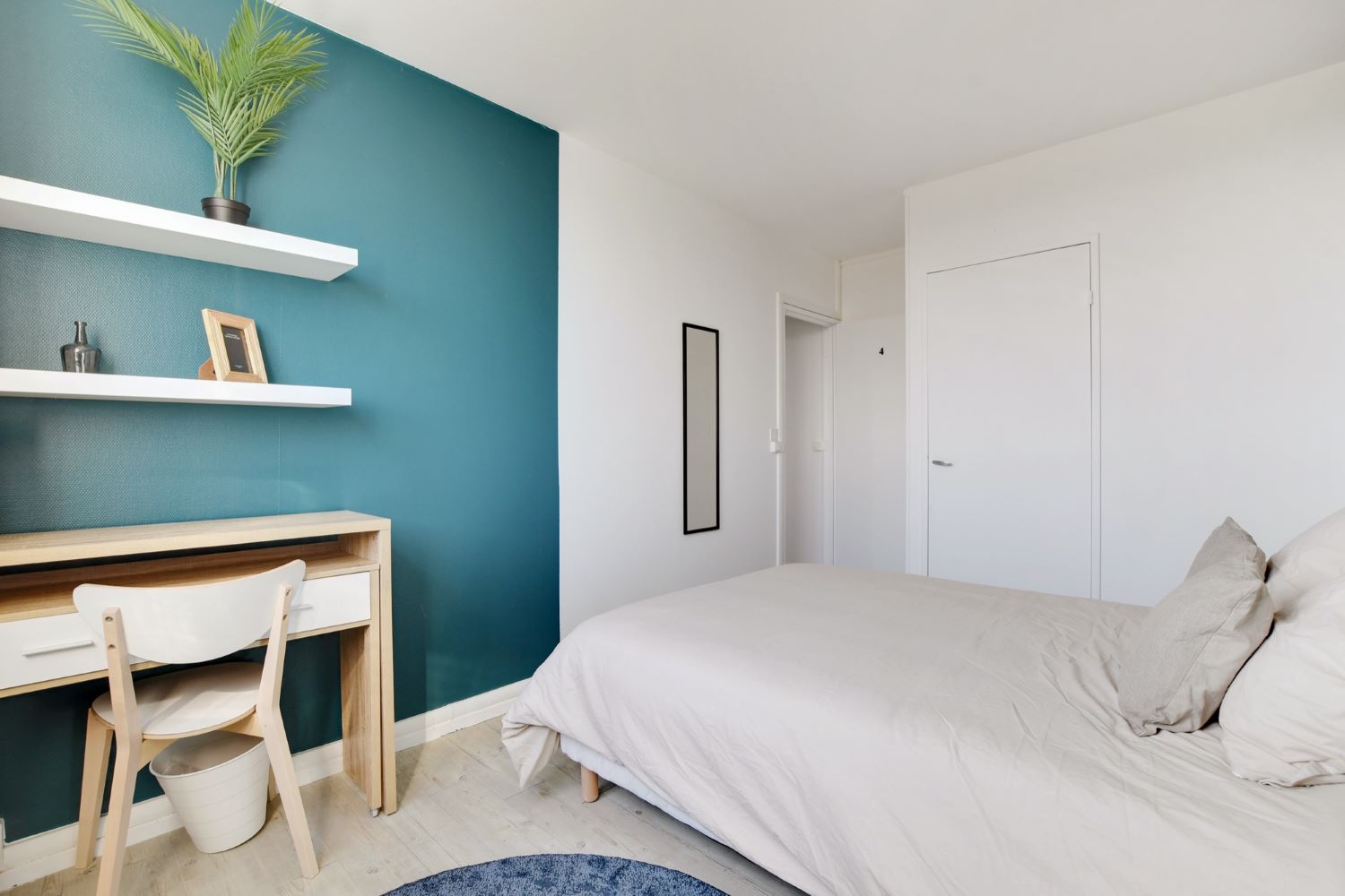 Cozy 12 m² nest in co-living near Paris – KRB12