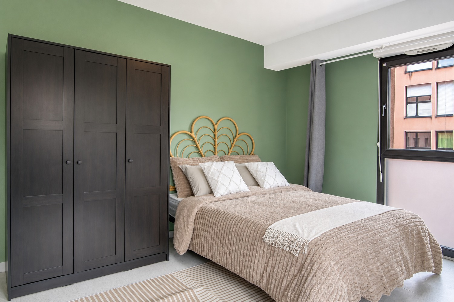 Spacious 15 m² room for rent in Strasbourg – ST96
