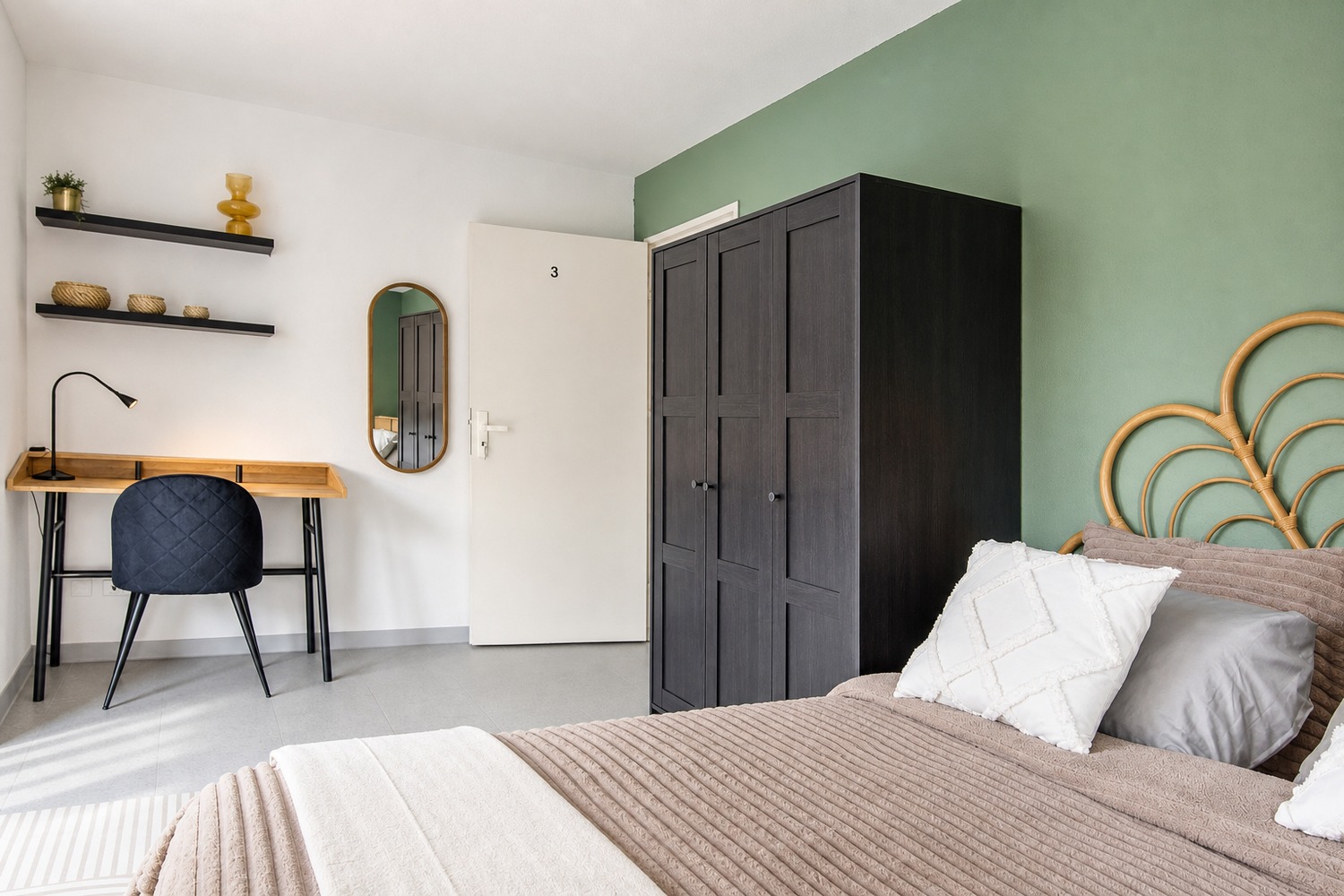 Spacious 15 m² room for rent in Strasbourg – ST96
