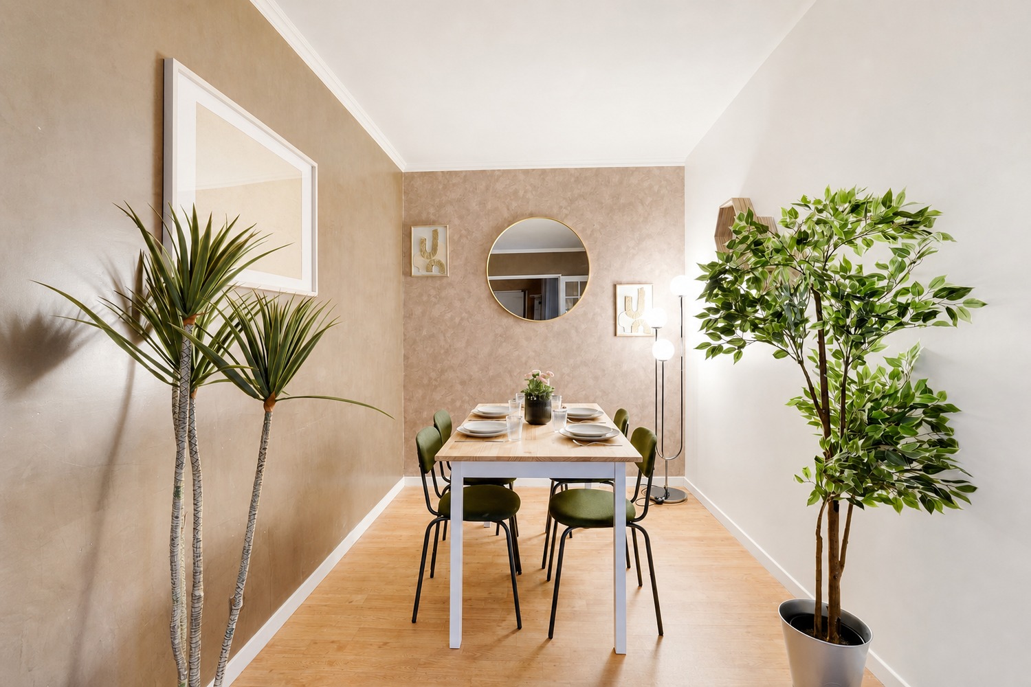 Move into this 12 m² room – BBC03