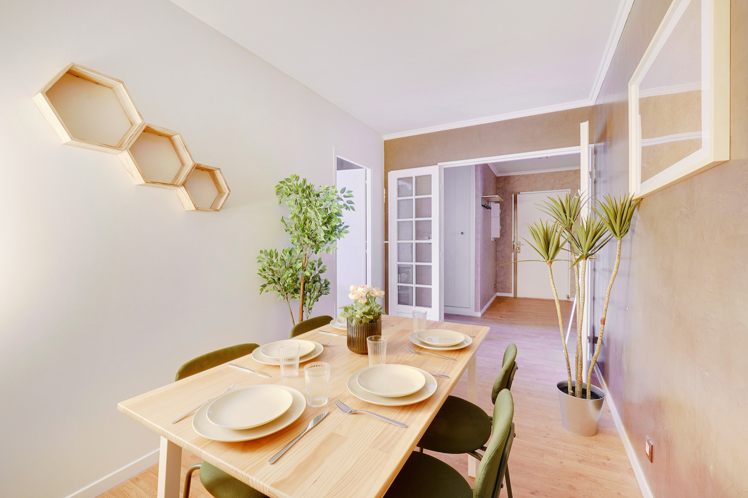 Move into this 12 m² room – BBC03