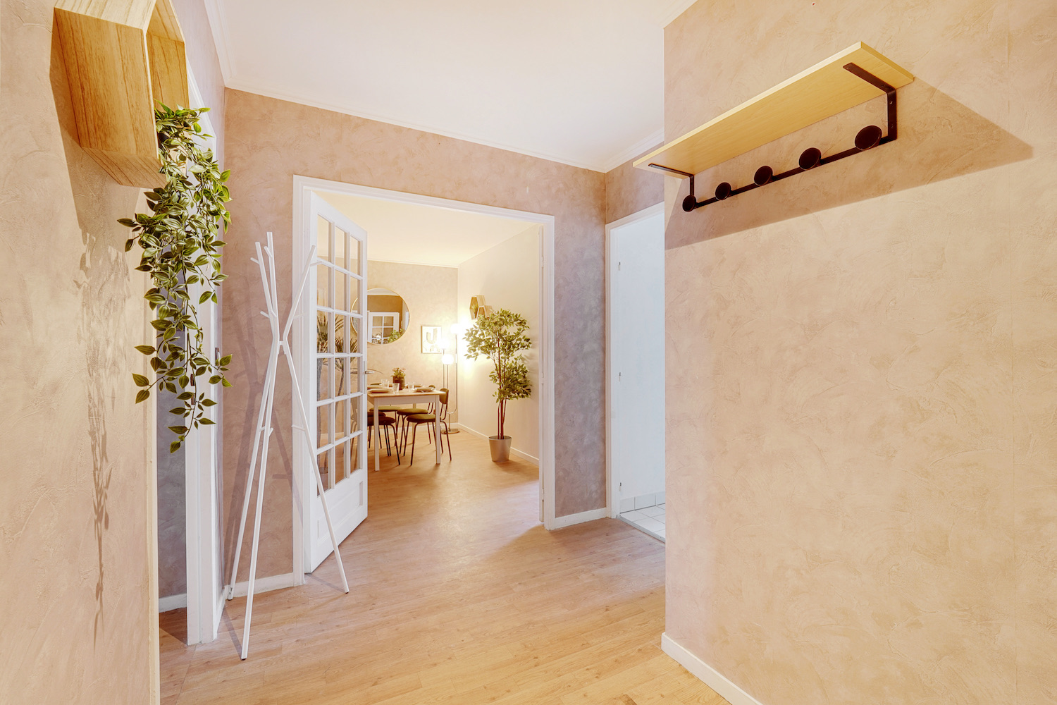 Move into this 12 m² room – BBC03