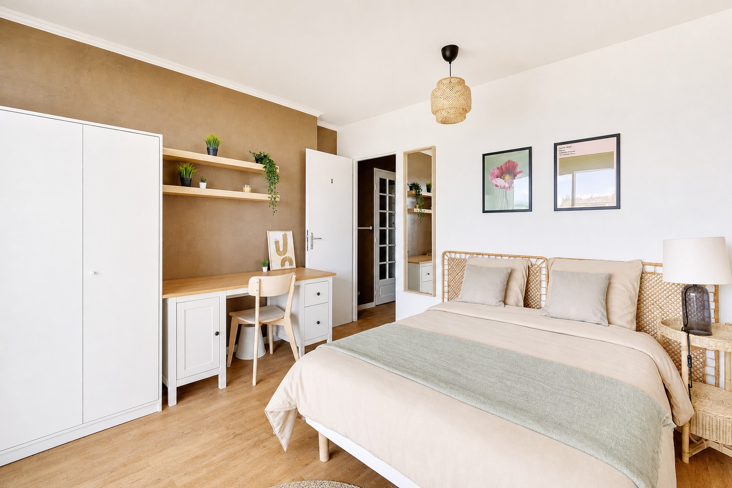 Move into this 14 m² room with balcony – BBC01