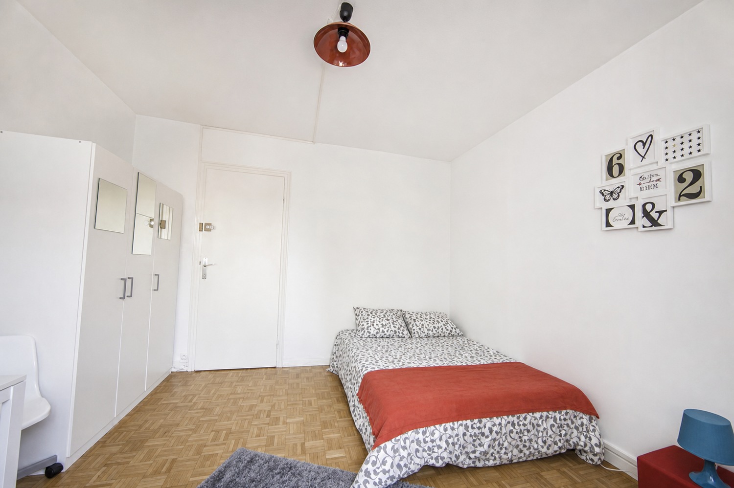 Cosy and luminous room – 15m² – ST12