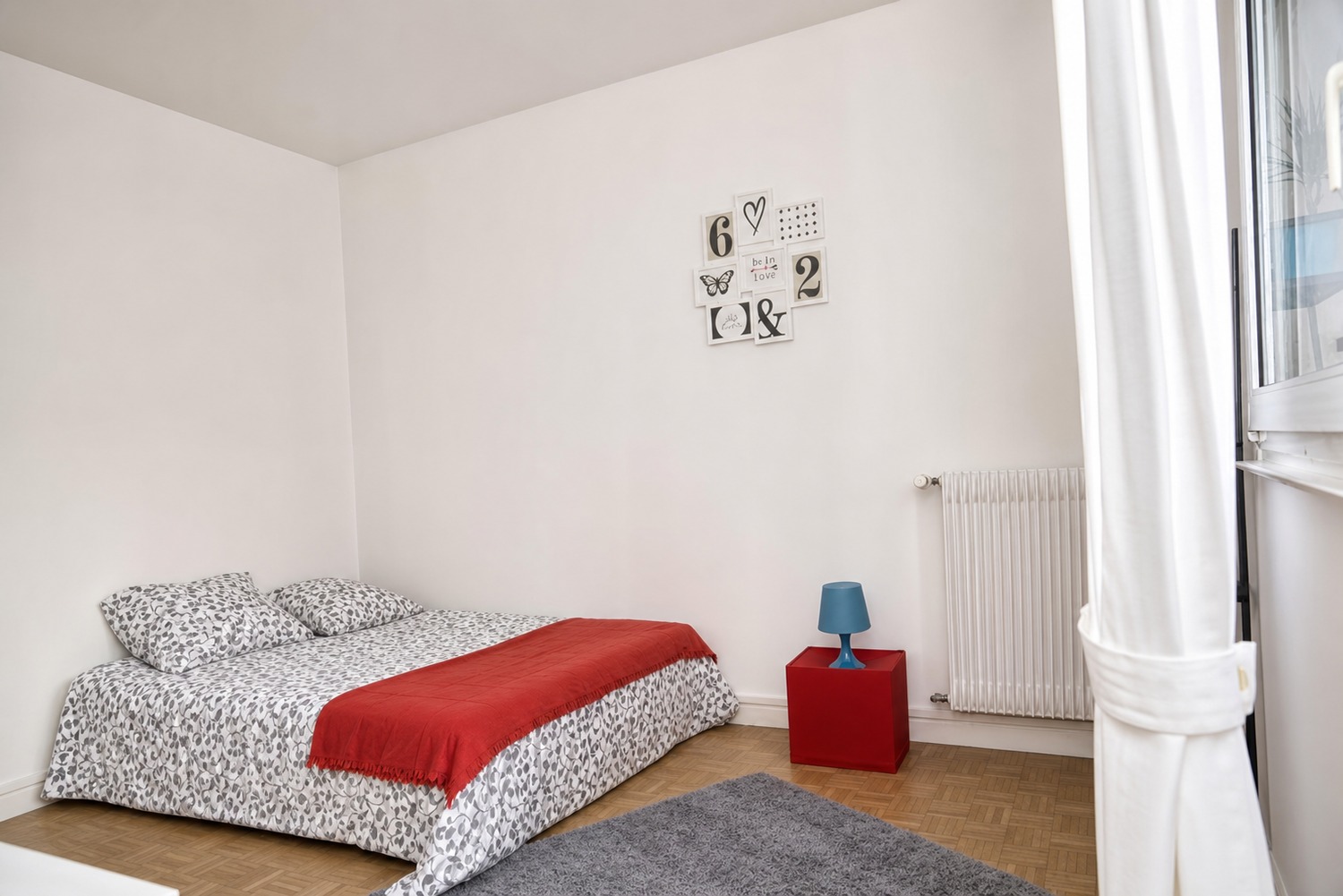 Cosy and luminous room – 15m² – ST12