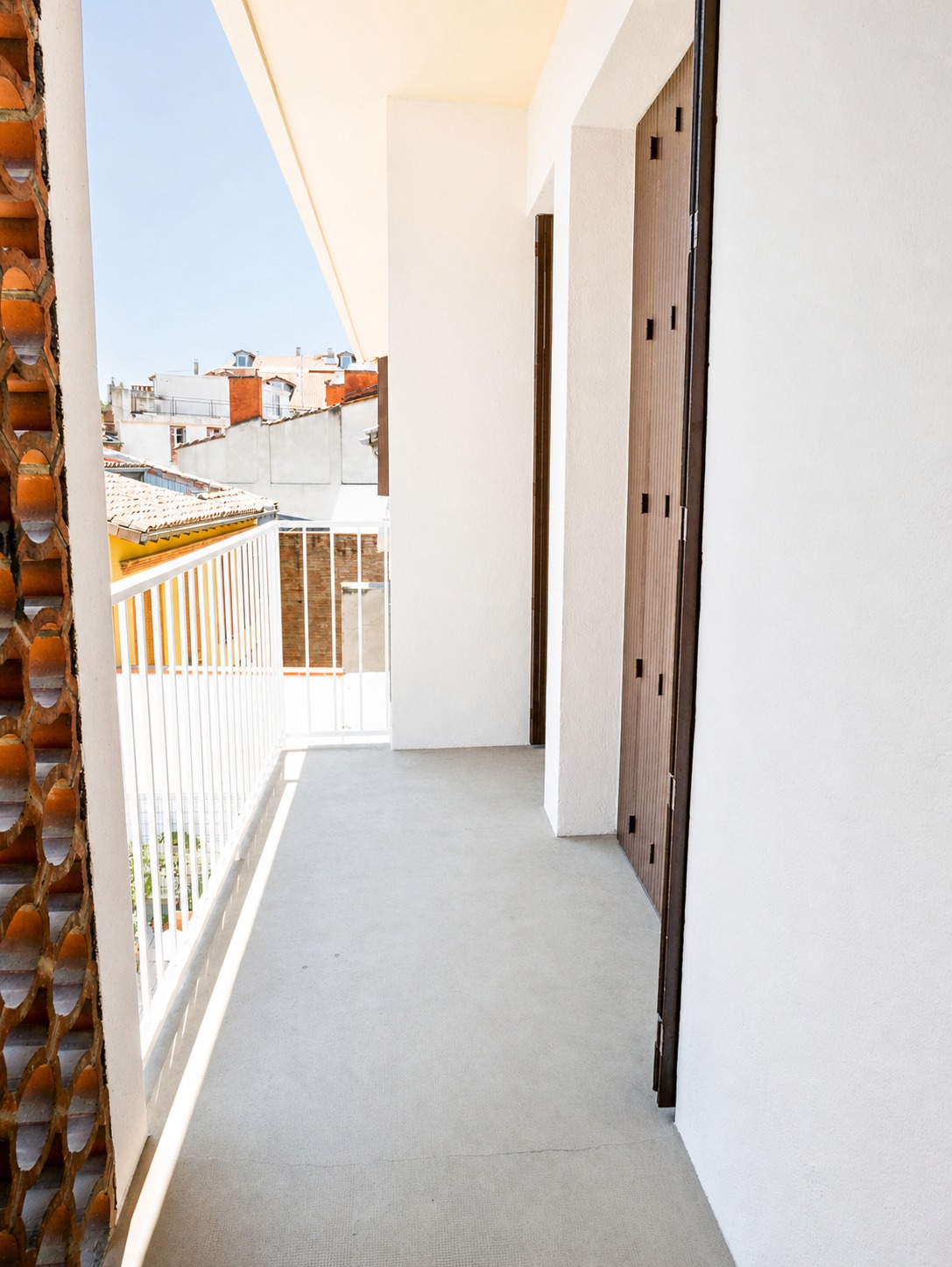 Very luminous room – 12m² – TO7