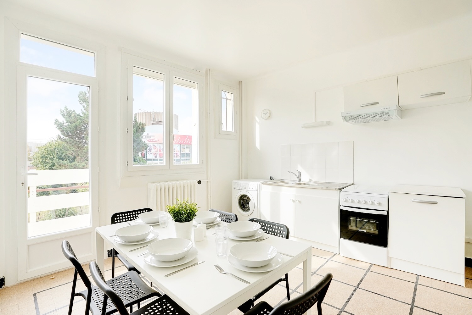 Move into this charming 13 m² room in the heart of Clamart – CLA04