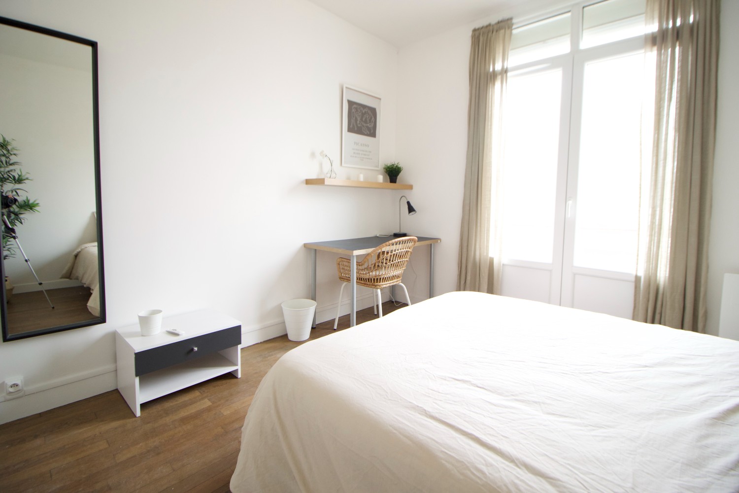Move into this charming 13 m² room in the heart of Clamart – CLA04