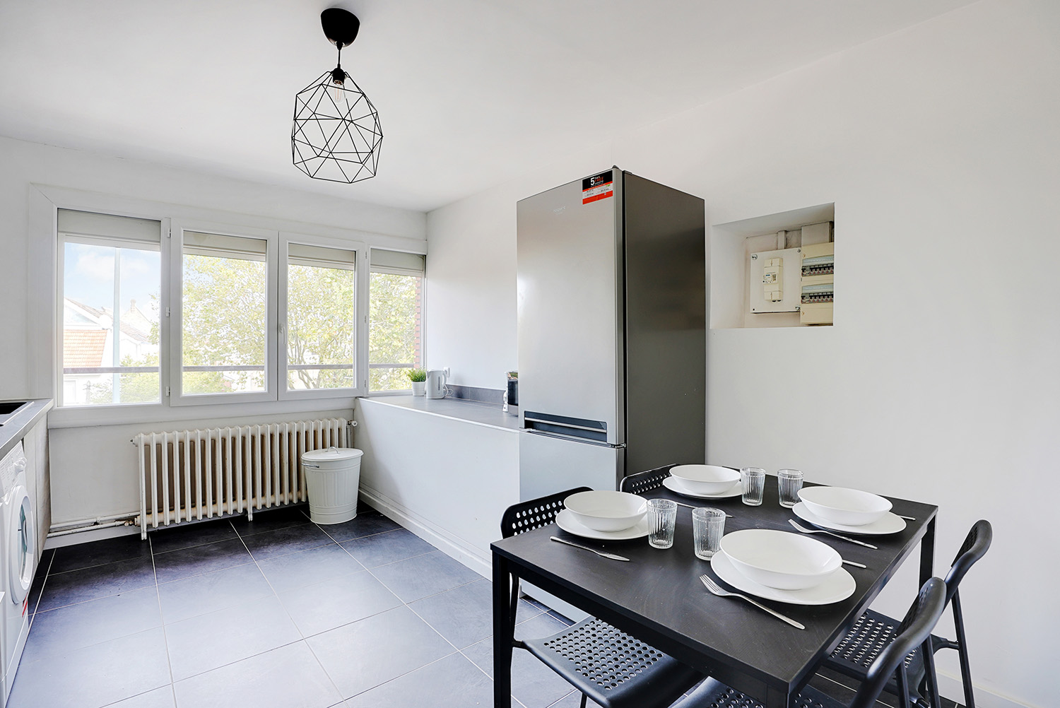 Move into this inviting 10 m² room near Paris – CLA07