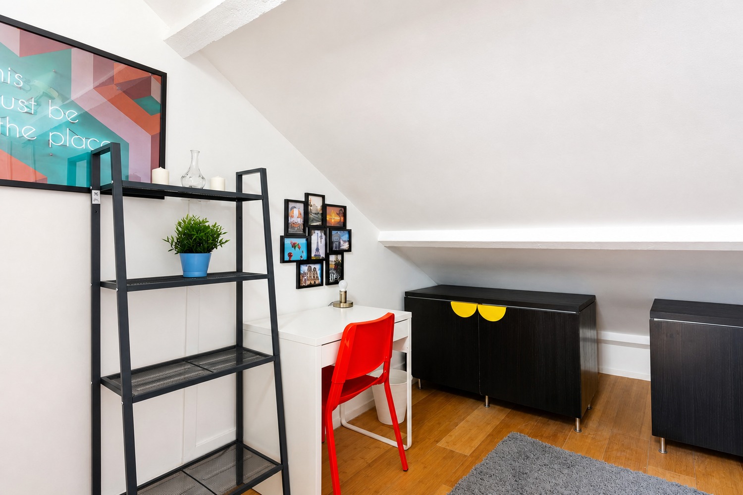 Cosy and bright room – 12m² – IV10