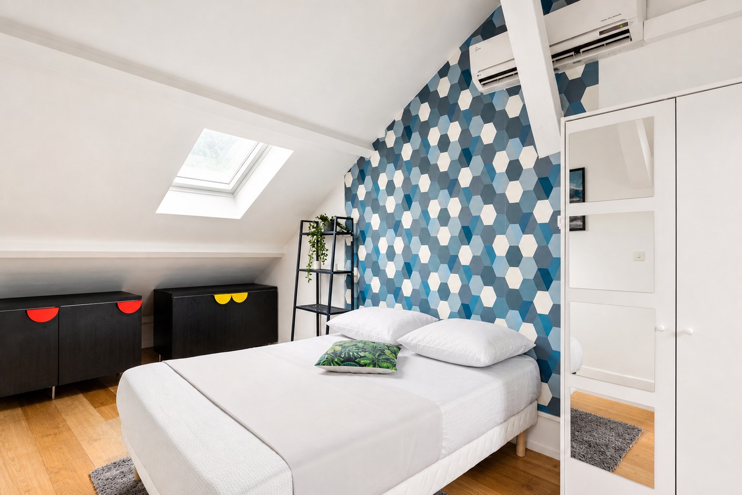 Large luminous room – 20m² – IV11
