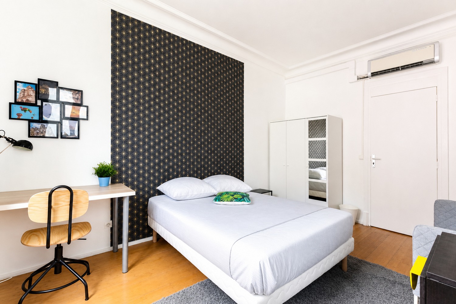 Cosy and bright room – 14m² – IV05