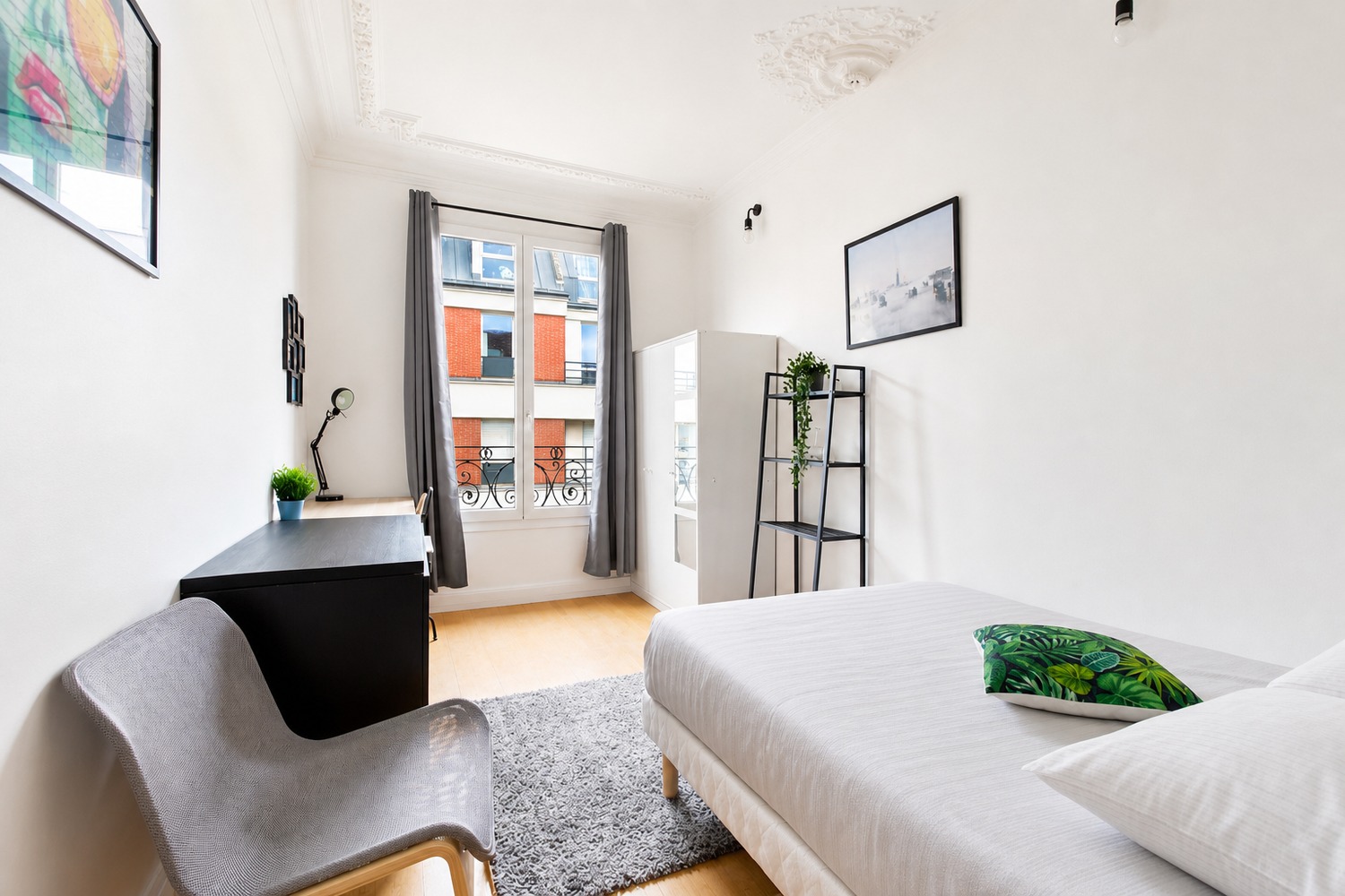 Comfortable and bright room – 12m² – IV06