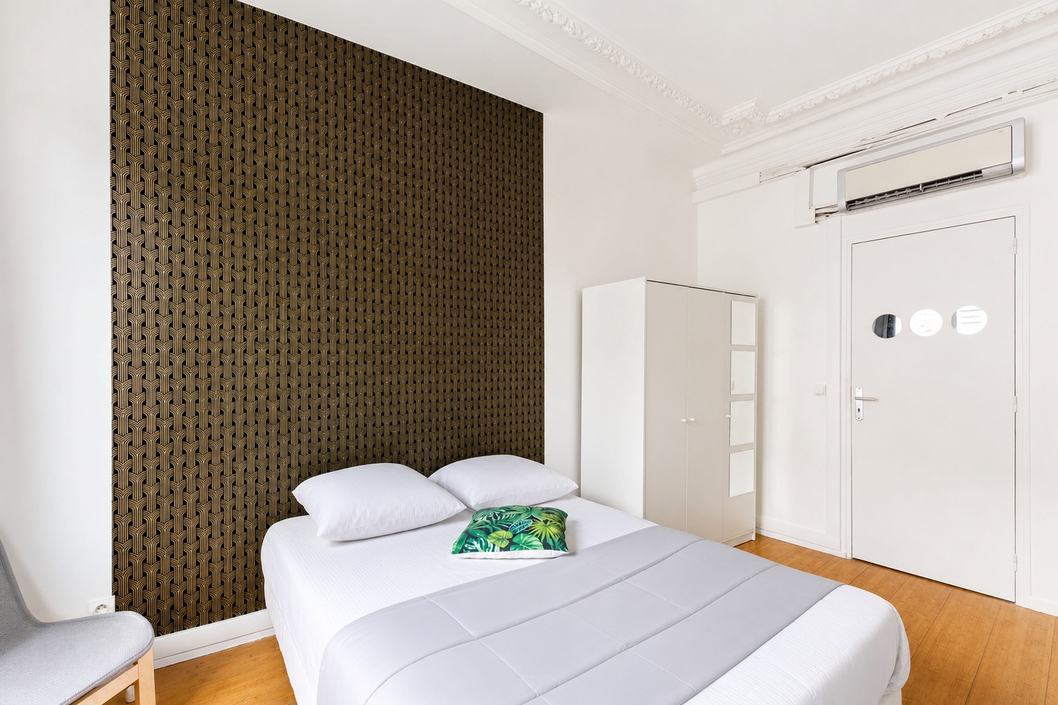Cosy and bright room – 12m² – IV07