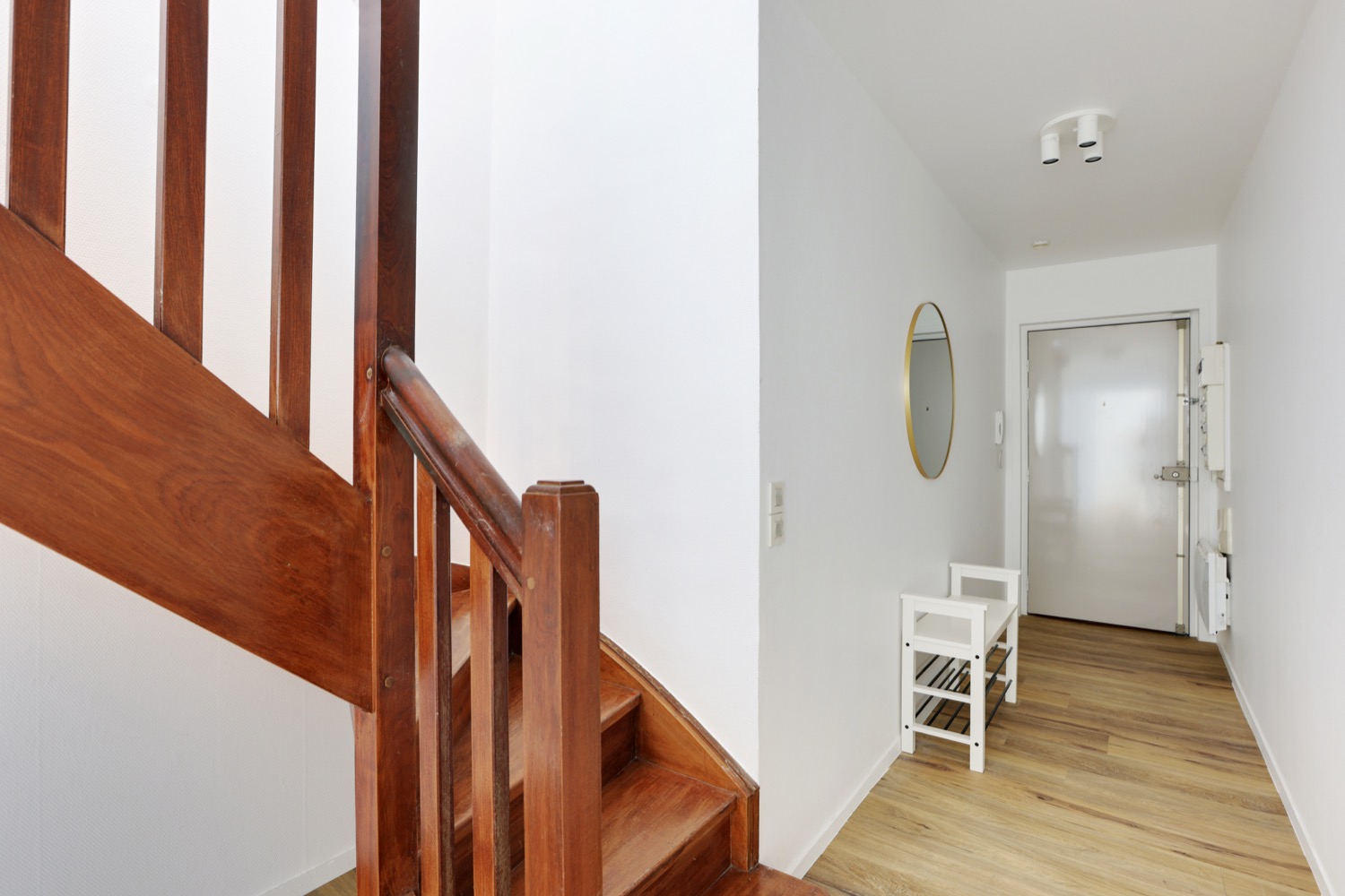 Move into this 13 m² cocoon with bathroom – CBV05