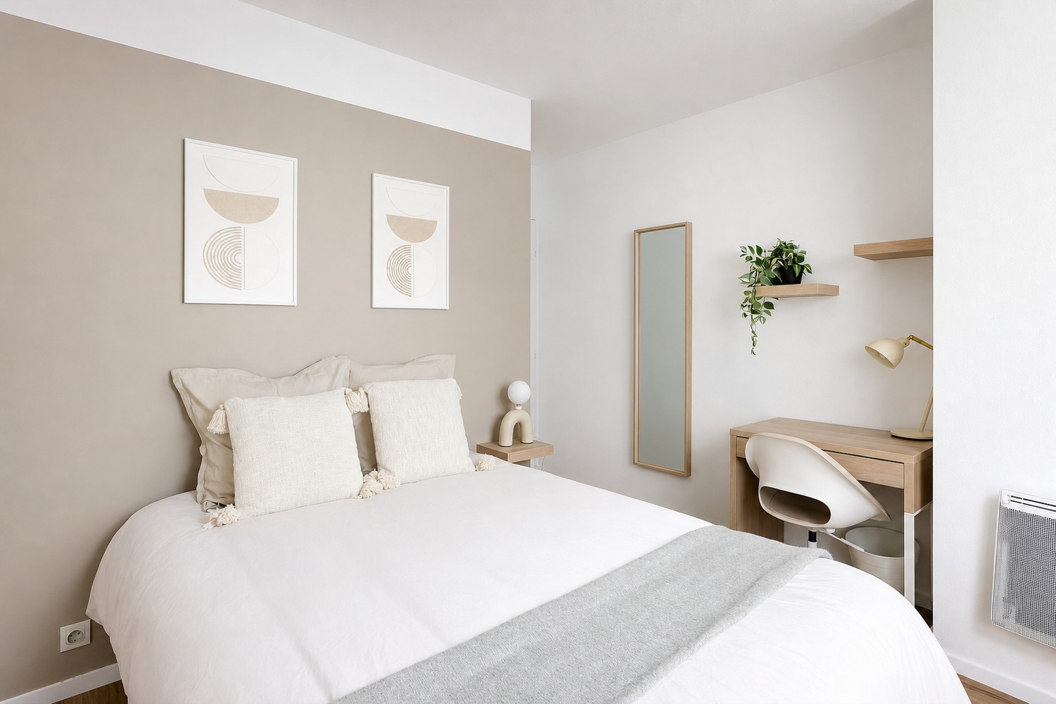 Move into this lovely 10 m² bedroom – CBV04