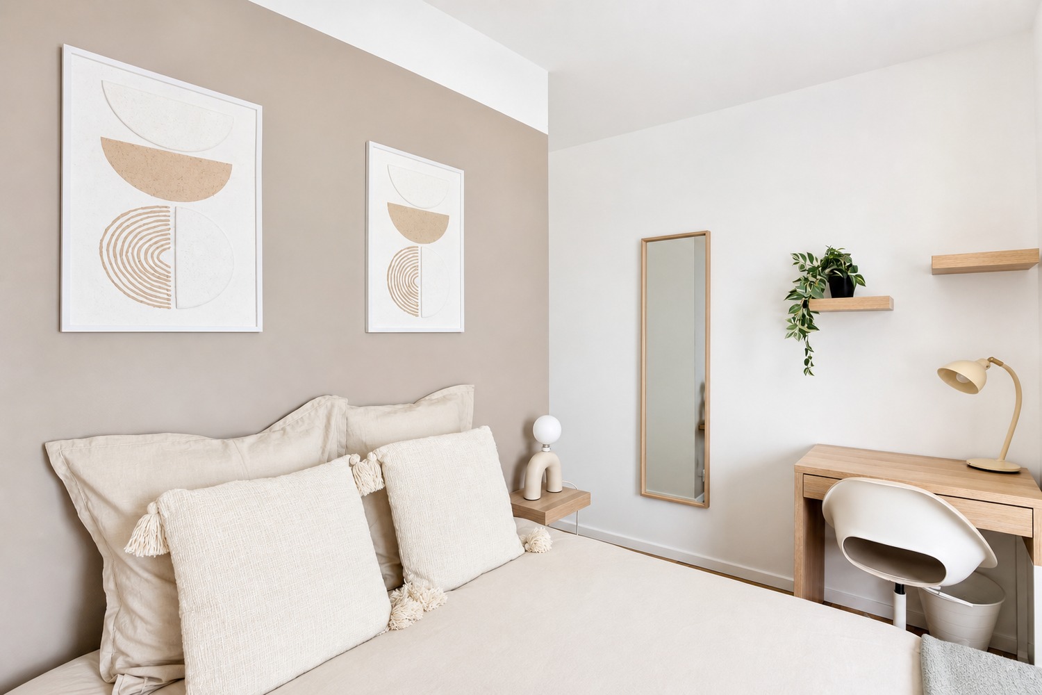 Move into this lovely 10 m² bedroom – CBV04