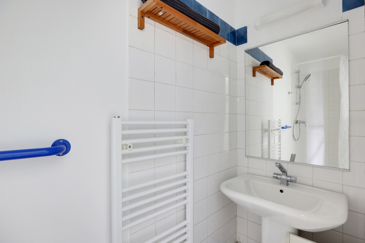 Move into this 13 m² cocoon with bathroom – CBV05
