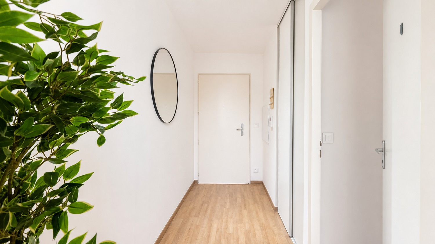 Move into this 13 m² room within Bacalan – BO43