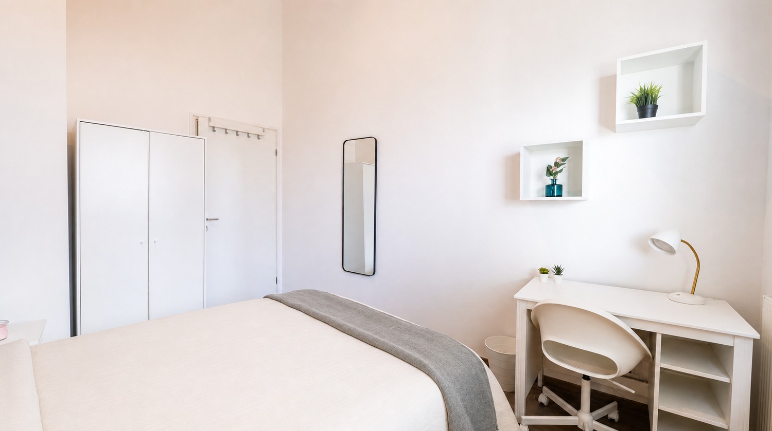 Move into this 11 m² room within Bacalan – BO46
