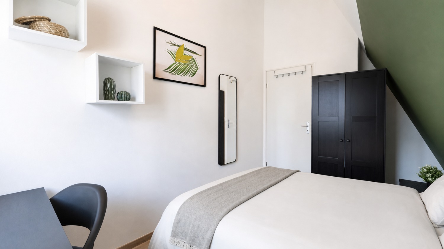 Move into this 10 m² room within Bacalan – BO47