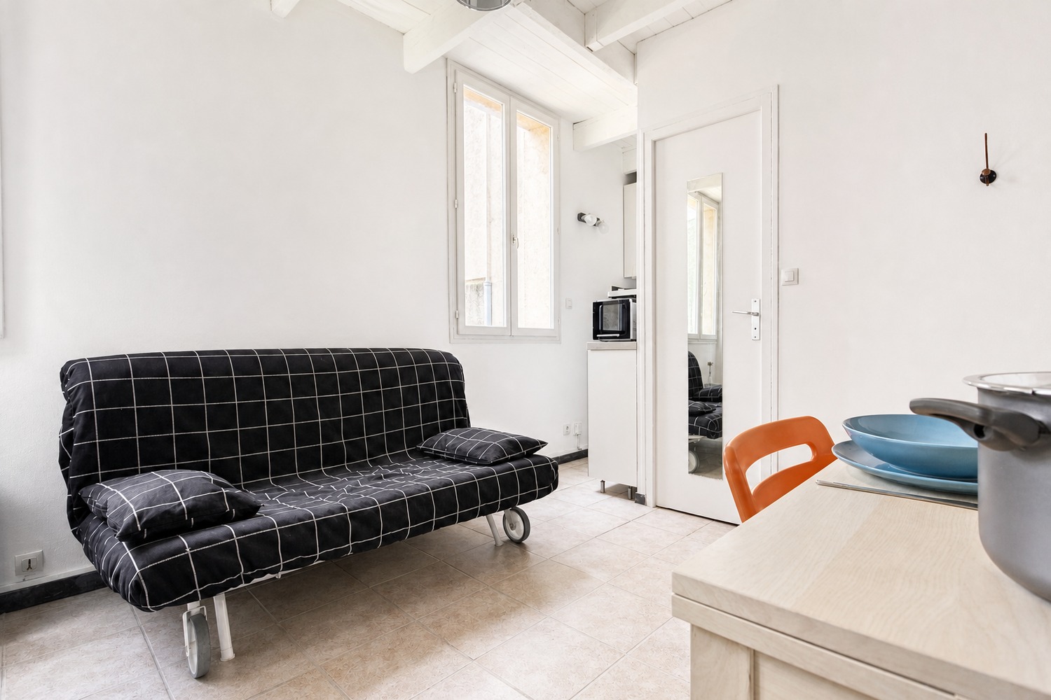 Luminous duplex in Marseille – 30m² – MA23