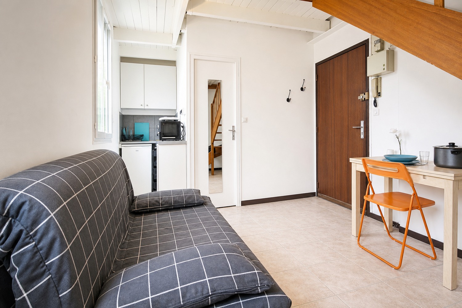Luminous duplex in Marseille – 30m² – MA23
