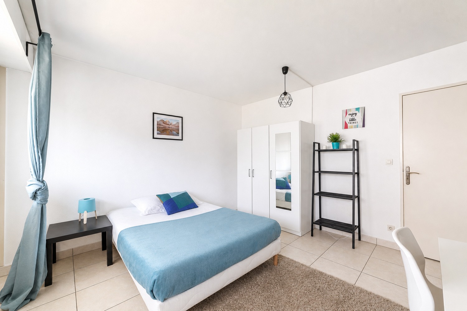 Spacious and comfortable room – 15m² – ST35