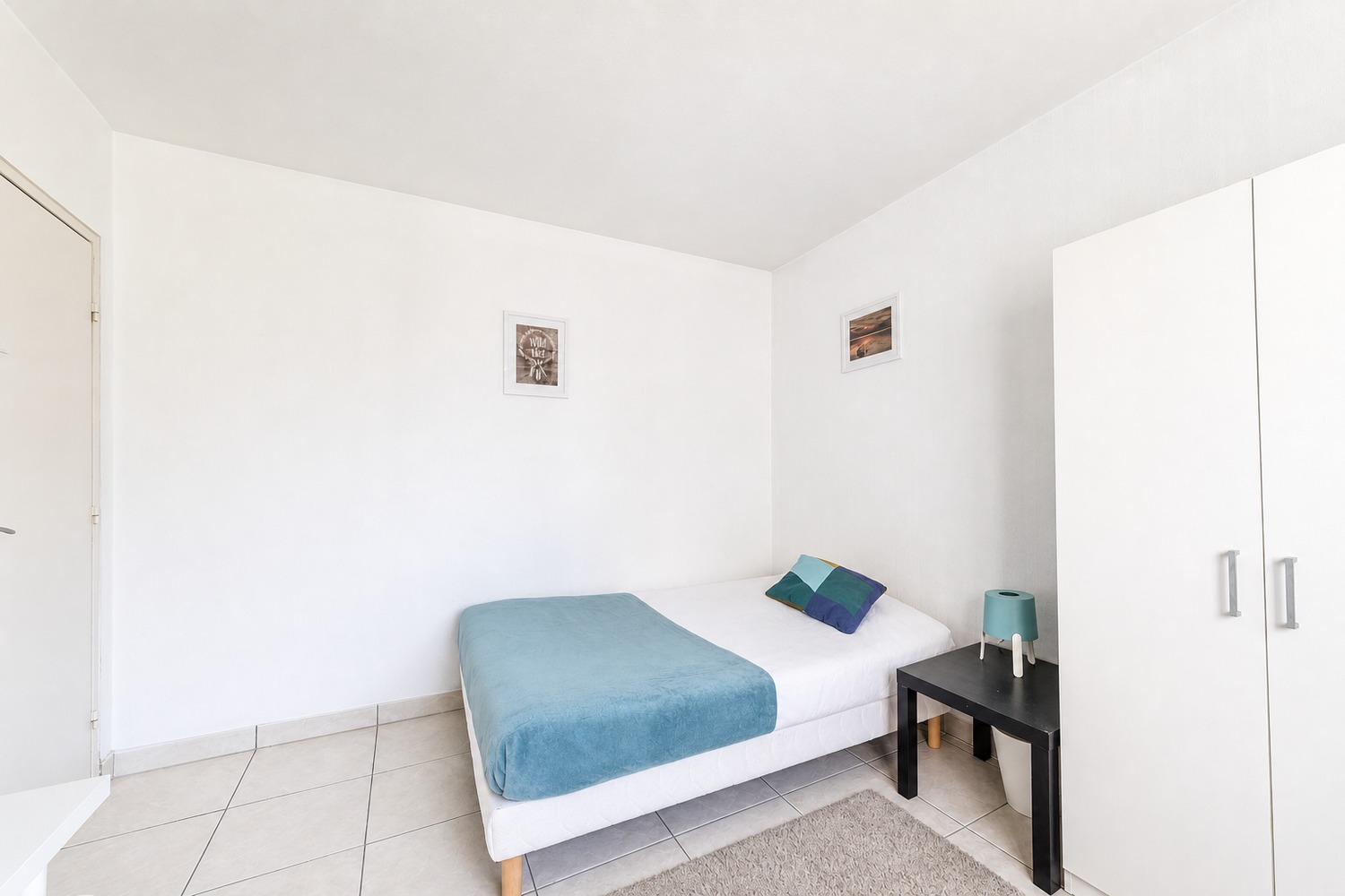 Cosy and bright room – 12m² – ST37