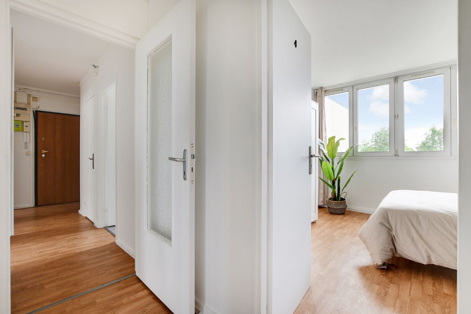 Invigorating 10 m² room in Kremlin-Bicêtre – KRB36